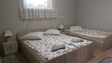 Фотографии Апартаменты Apartments I & I г. Берегово (Украина) №2 Фото Апартаменты Apartments I & I г. Берегово 2
