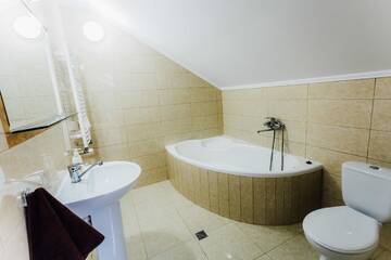 Фото номера Роскошный трехместный номер Отель Praktik Hotel г. Берегово 7