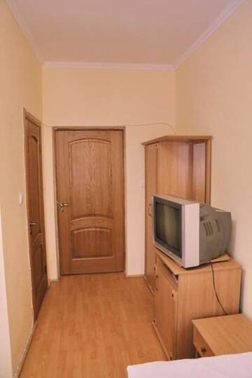 Фото номера Классический трехместный номер Отель Gracia + г. Берегово 3